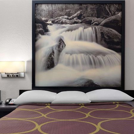 Super 8 By Wyndham Longview/North Motel Dış mekan fotoğraf