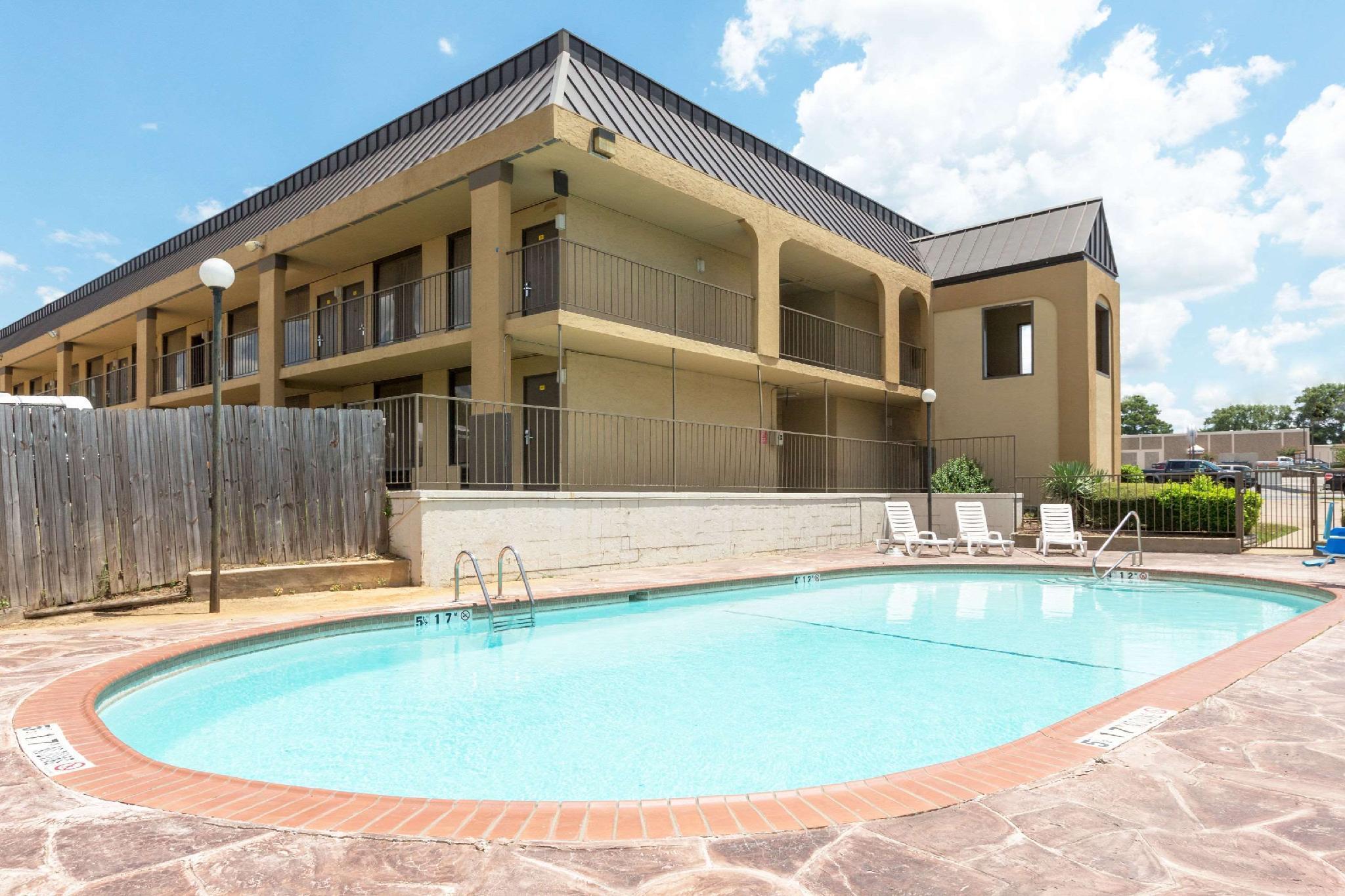 Super 8 By Wyndham Longview/North Motel Dış mekan fotoğraf