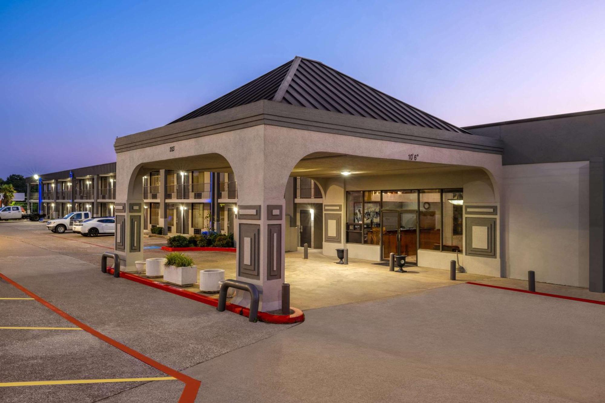 Super 8 By Wyndham Longview/North Motel Dış mekan fotoğraf